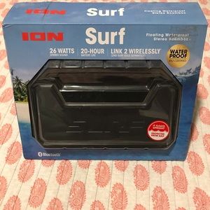 Floating waterproof 20 hour battery life Bluetooth speaker